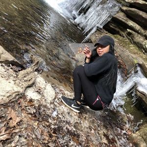 Meet your Posher, Destinee